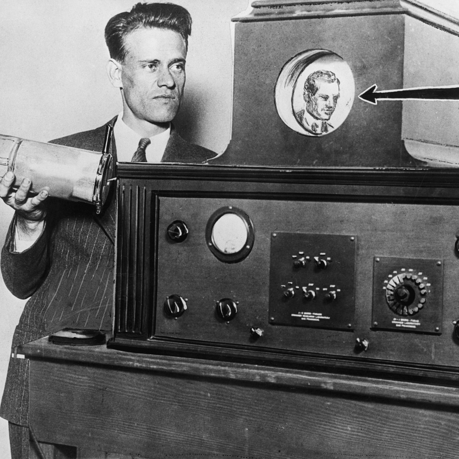 Biography of Philo Farnsworth, American Inventor