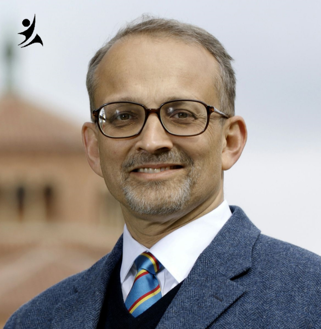 Asad Ali Abidi Electrical engineering professor receives Cal alumni award